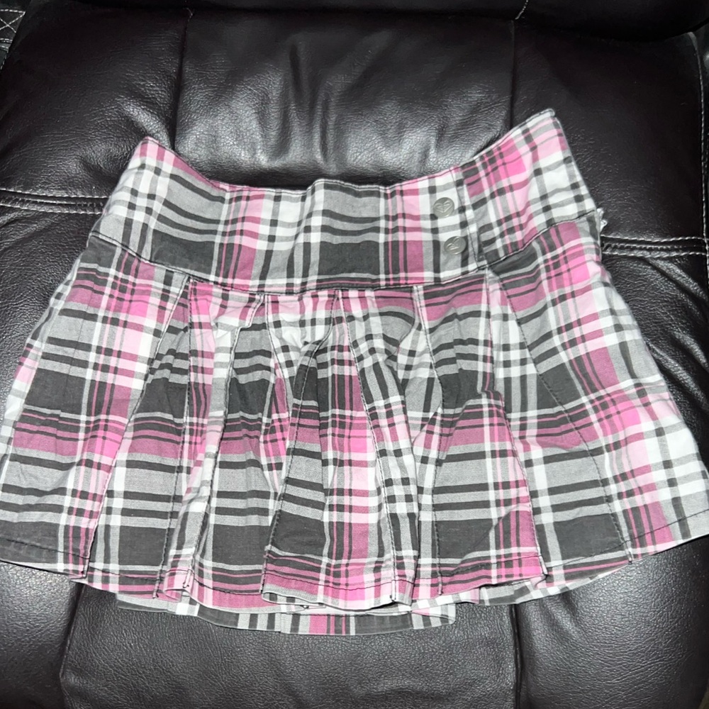 Super cute vintage low waisted roxy micro mini skirt!!!